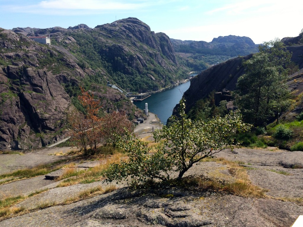 Very nice roads with a view on the way to Kristiansand. The last beach in Norway is situated close by.