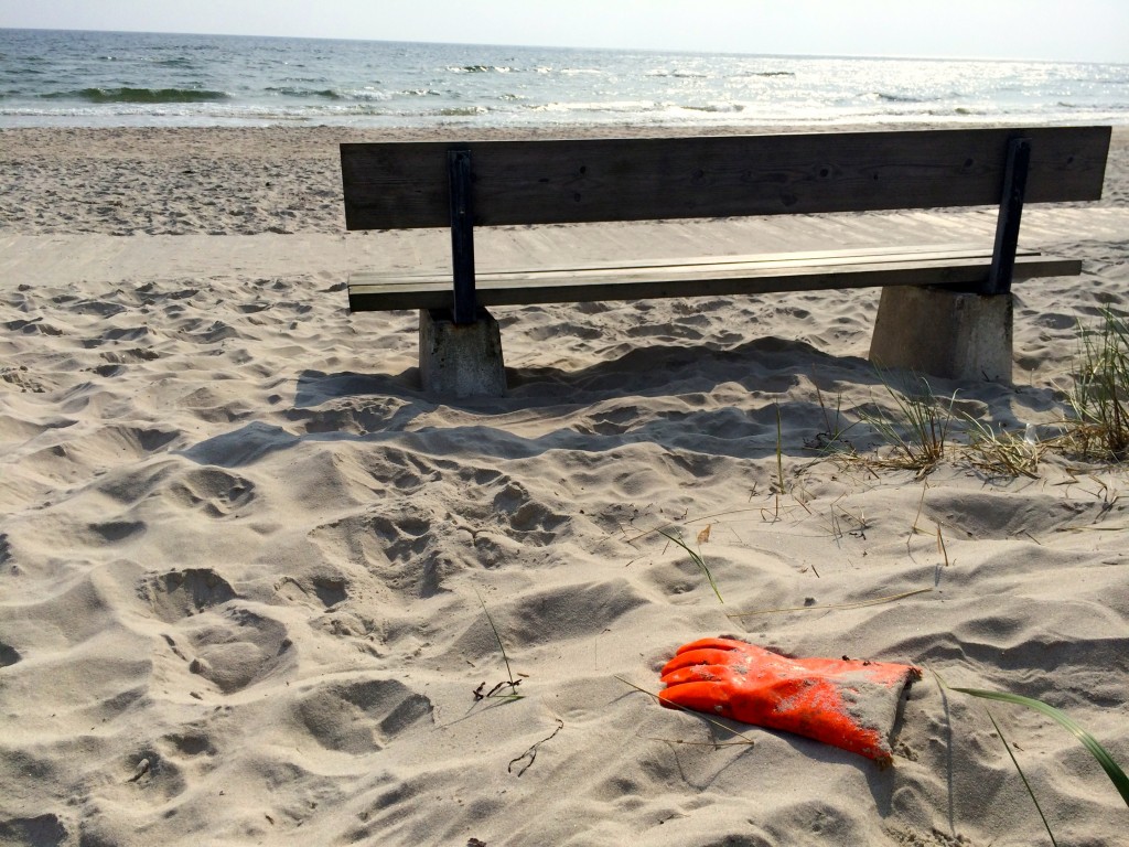 Glove beach 